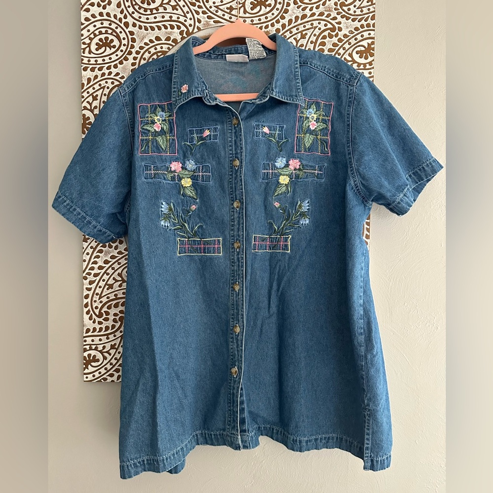 Vintage Plus Size Women’s Jean Chambray Embroidered Flowers Floral Top